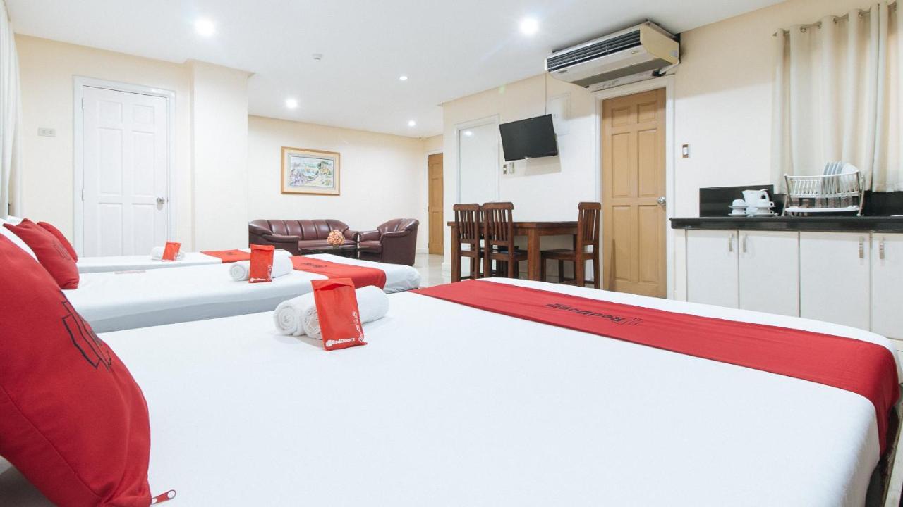Reddoorz Plus @ Better Living Paranaque Paranaque City Εξωτερικό φωτογραφία